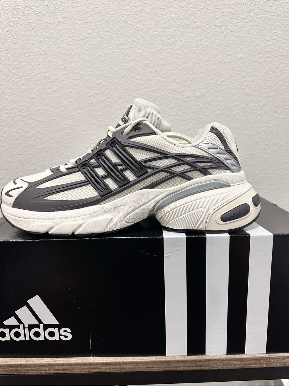 adidas Men’s Cream and Black Mesh Runner